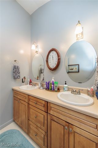 141 Sunset Drive, Berea, OH 44017