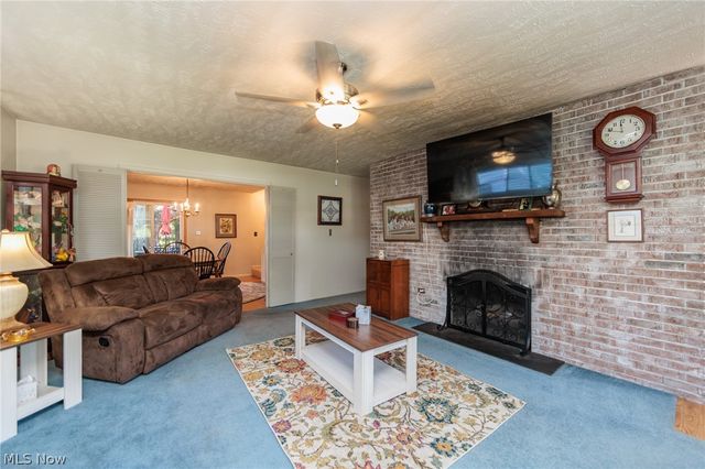 141 Sunset Drive, Berea, OH 44017