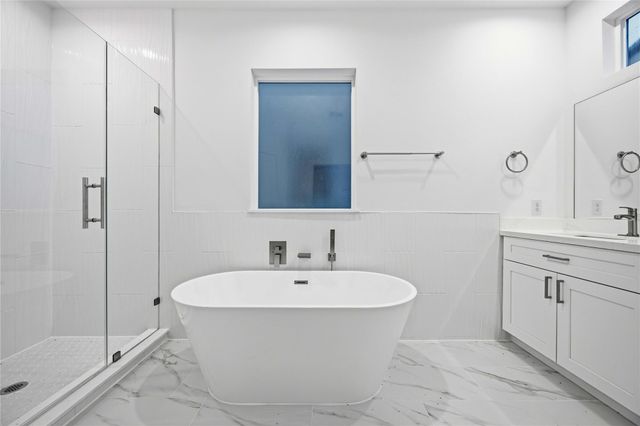 1106 Paul Quinn Street E, Houston, TX 77091