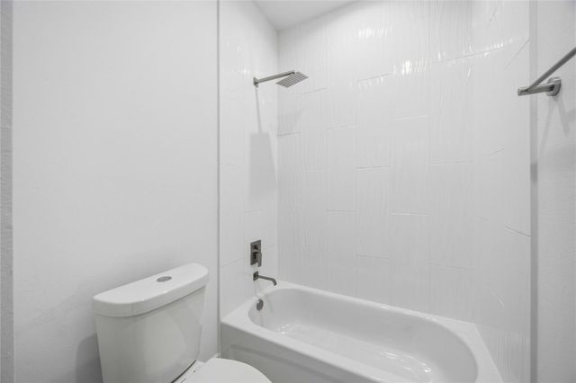 1106 Paul Quinn Street E, Houston, TX 77091