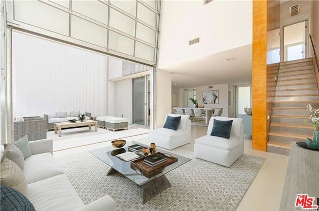 901 Hancock Avenue 314, West Hollywood, CA 90069