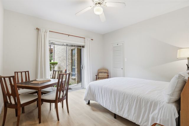 4312 Bellaire Drive S 111, Fort Worth, TX 76109