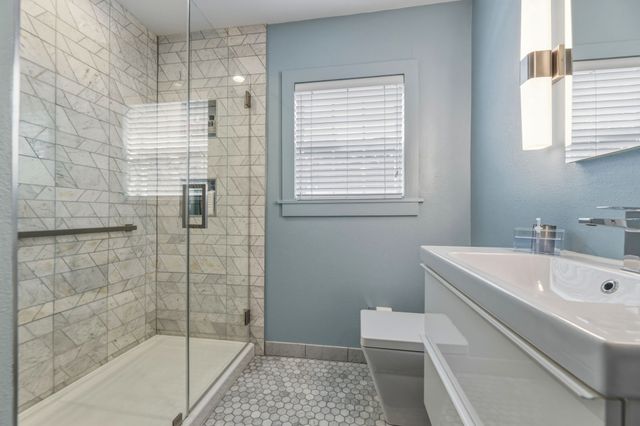 4117 Throckmorton Street, Dallas, TX 75219