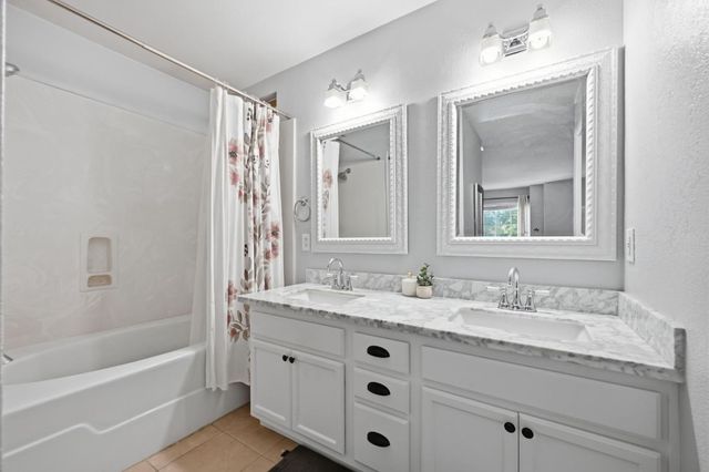 1576 Hermocilla Way, San Jose, CA 95116