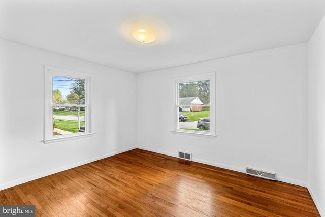 434 SPRING DR, Millersville, PA 17551