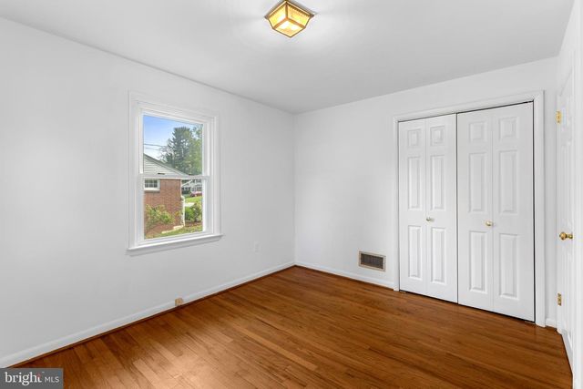 434 SPRING DR, Millersville, PA 17551