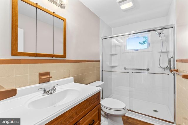 434 SPRING DR, Millersville, PA 17551