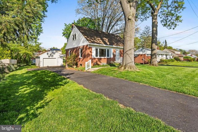 434 SPRING DR, Millersville, PA 17551