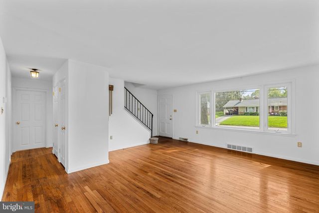 434 SPRING DR, Millersville, PA 17551