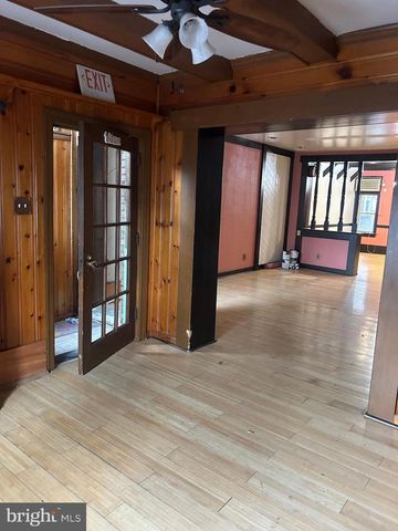 4131 E ROOSEVELT BLVD, Philadelphia, PA 19124