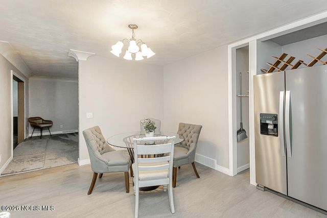 4349 S Eber Road, Monclova, OH 43542