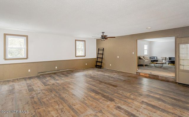 4349 S Eber Road, Monclova, OH 43542