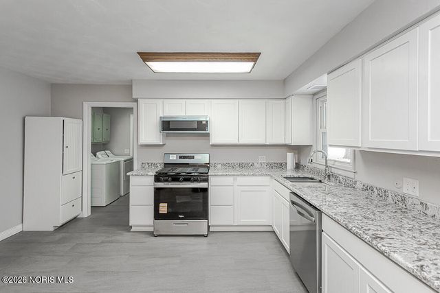 4349 S Eber Road, Monclova, OH 43542