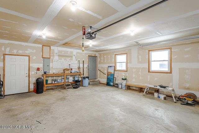 4349 S Eber Road, Monclova, OH 43542