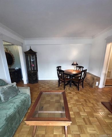 230 Pelham Road 5o, New Rochelle, NY 10805