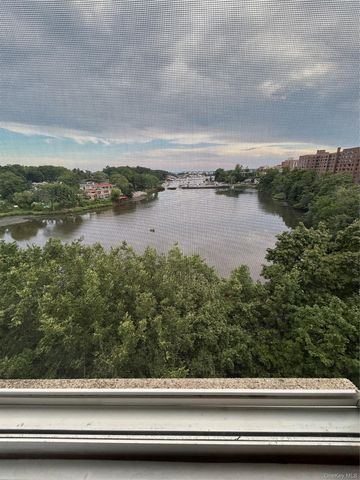 230 Pelham Road 5o, New Rochelle, NY 10805