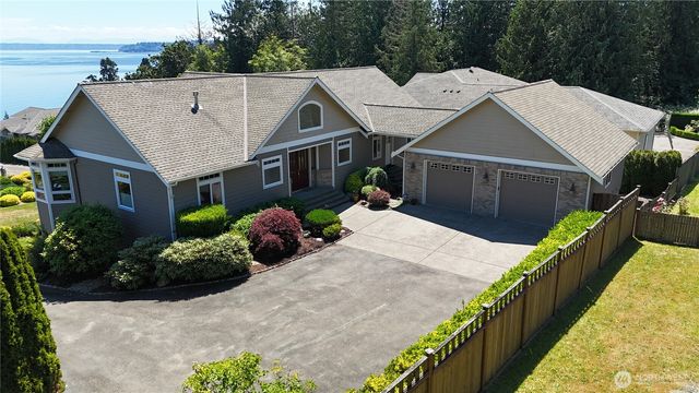 8102 E Perelli Lane, Port Orchard, WA 98366