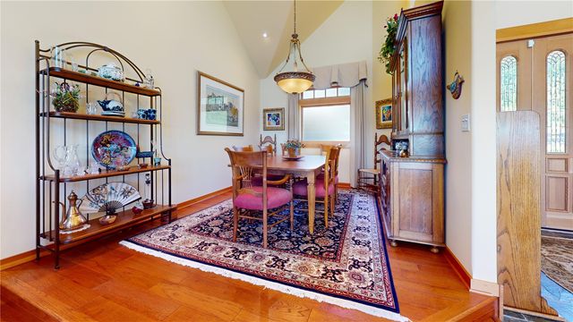 8102 E Perelli Lane, Port Orchard, WA 98366