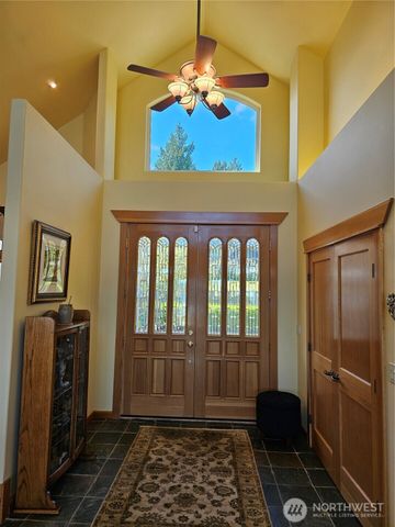 8102 E Perelli Lane, Port Orchard, WA 98366