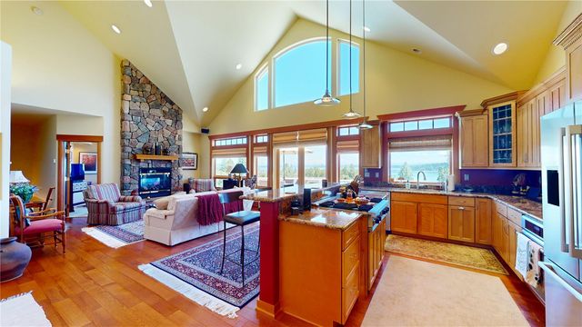 8102 E Perelli Lane, Port Orchard, WA 98366