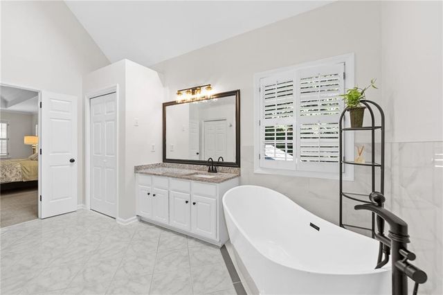 10245 Groomsbridge Road, Johns Creek, GA 30022