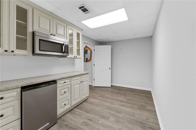 10245 Groomsbridge Road, Johns Creek, GA 30022