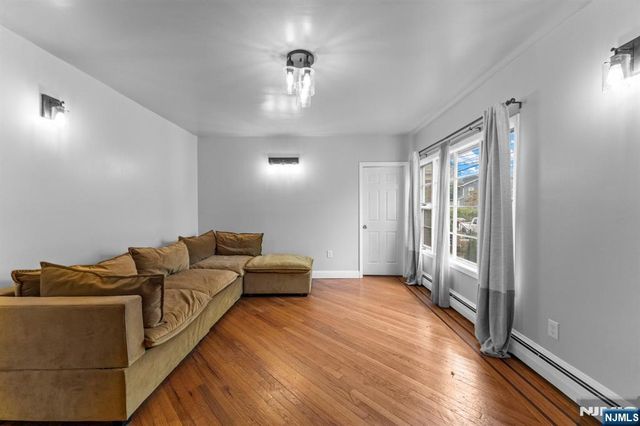 14 Brookwood Drive 1, Maplewood, NJ 07040