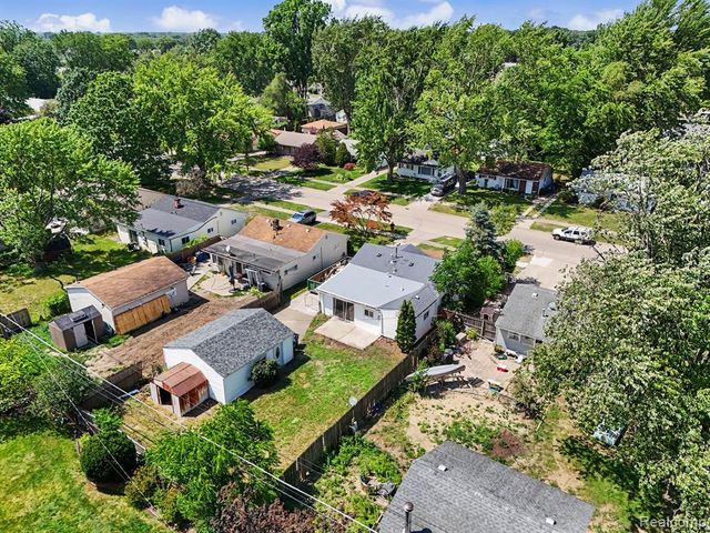 35519 Hazelwood Street, Westland, MI 48186