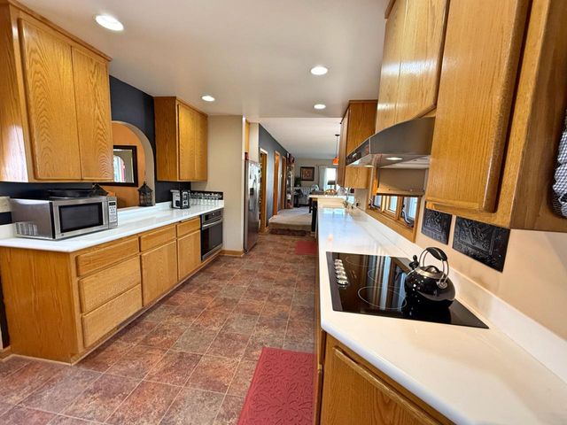 3513 Mercury LANE, Racine, WI 53404