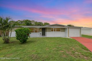 2746 Lorna Circle, Melbourne, FL 32935