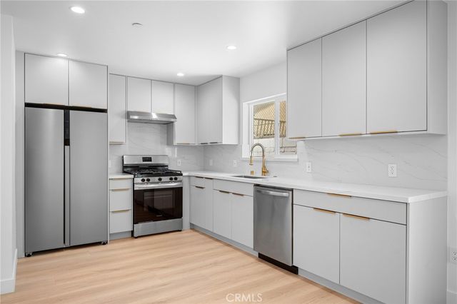 6829 Agnes Avenue, North Hollywood, CA 91605