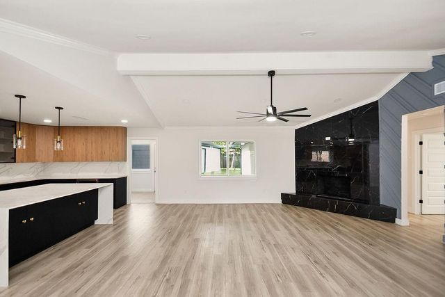 6106 Rutherglenn Drive, Houston, TX 77096
