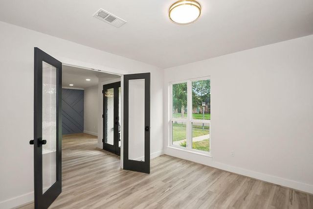 6106 Rutherglenn Drive, Houston, TX 77096