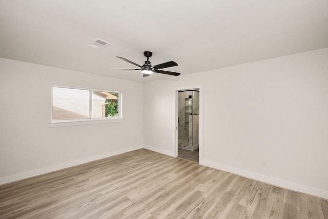 6106 Rutherglenn Drive, Houston, TX 77096