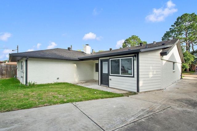 6106 Rutherglenn Drive, Houston, TX 77096