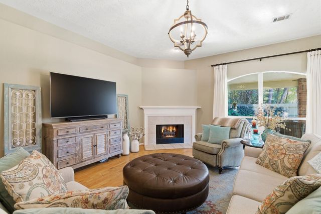 2202 Stoneycreek Park Court, Conroe, TX 77385