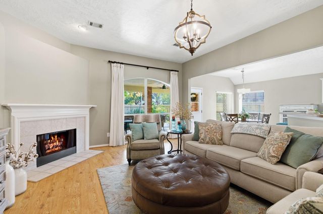 2202 Stoneycreek Park Court, Conroe, TX 77385