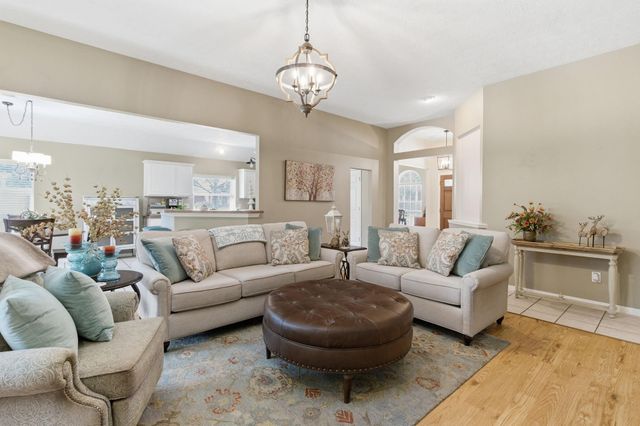 2202 Stoneycreek Park Court, Conroe, TX 77385