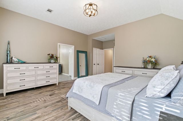 2202 Stoneycreek Park Court, Conroe, TX 77385