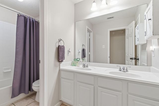 2202 Stoneycreek Park Court, Conroe, TX 77385