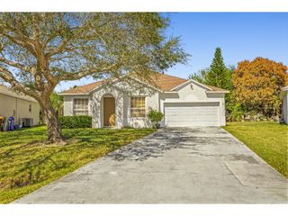 869 11th Drive, Vero Beach, FL 32960