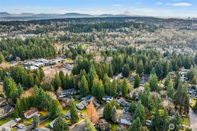 11420 110th Avenue NE, Kirkland, WA 98033