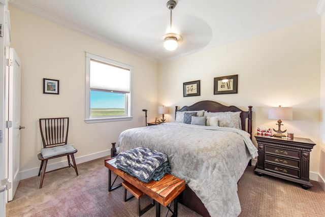 6236 Bayouside Dr, Chauvin, LA 70344