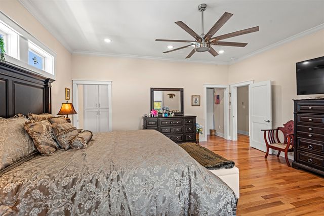 6236 Bayouside Dr, Chauvin, LA 70344