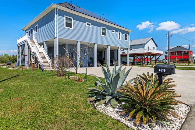 6236 Bayouside Dr, Chauvin, LA 70344