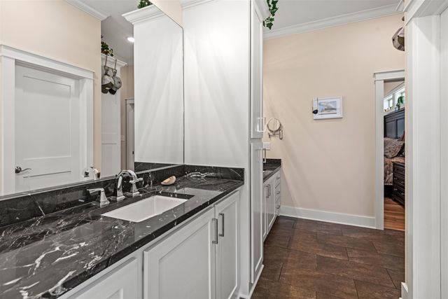 6236 Bayouside Dr, Chauvin, LA 70344