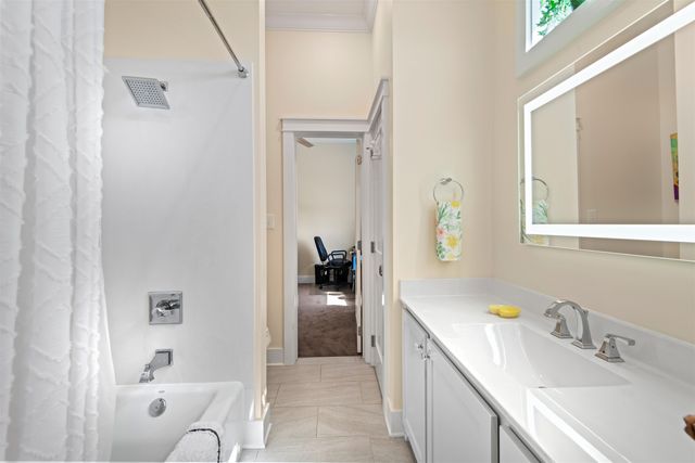 6236 Bayouside Dr, Chauvin, LA 70344