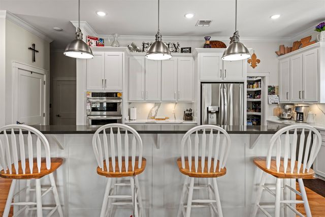 6236 Bayouside Dr, Chauvin, LA 70344