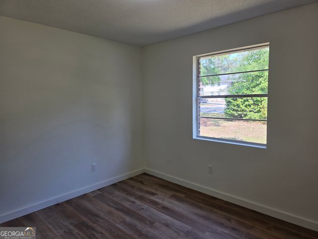 309 E Third Street, Springfield, GA 31329