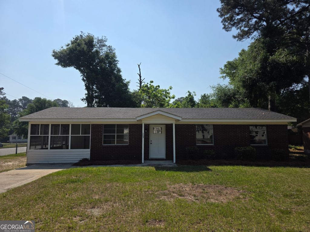 309 E Third Street, Springfield, GA 31329